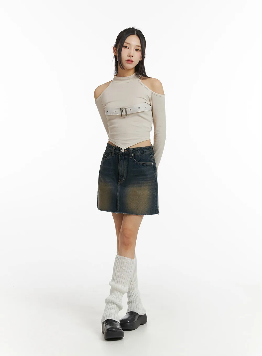 Cut-Out Turtle Neck Belt Crop Top CJ416