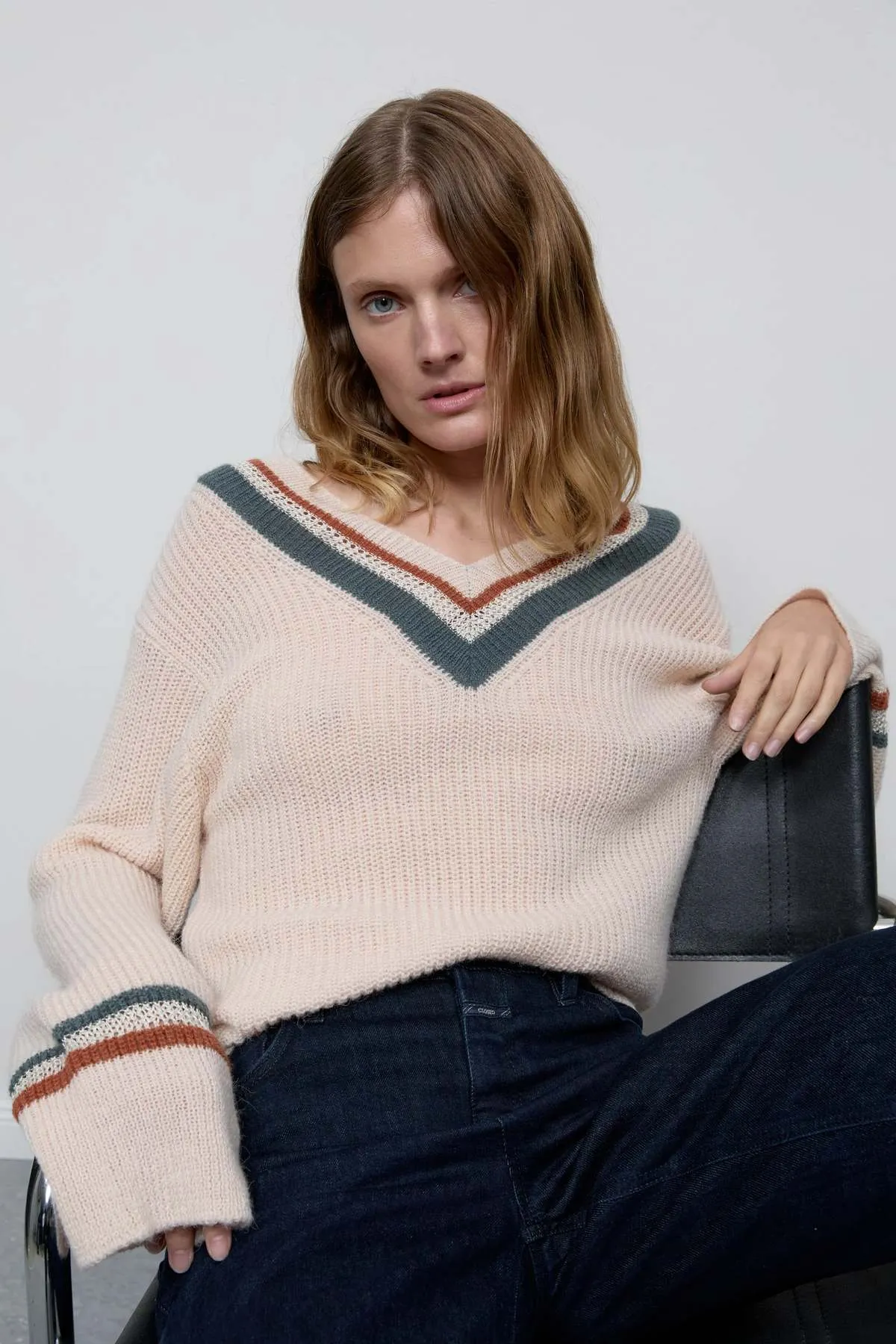 Deep V-Neck Sweater - Albicocca