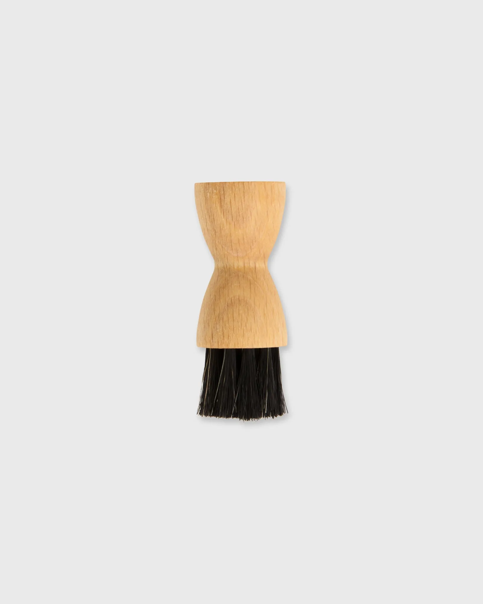 Diabolo Polish Applicator Brush in Oiled Beechwood/Black Bristles