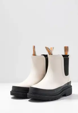 Ilse Jacobsen Short Milky White Rubber Boot - RUB30C