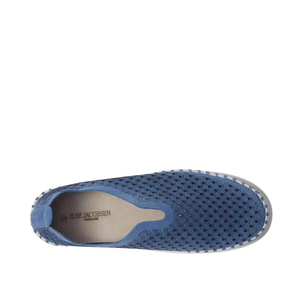 Ilse Jacobsen Women's Tulip 139 Perfed Slip On in Light Regatta Blue