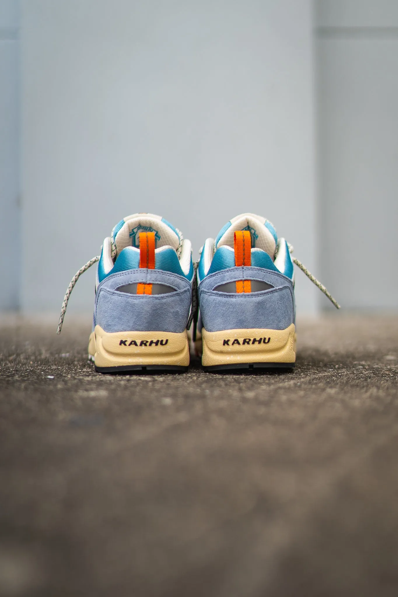 Karhu Fusion 2.0 (Blue Fog/Jet Black)