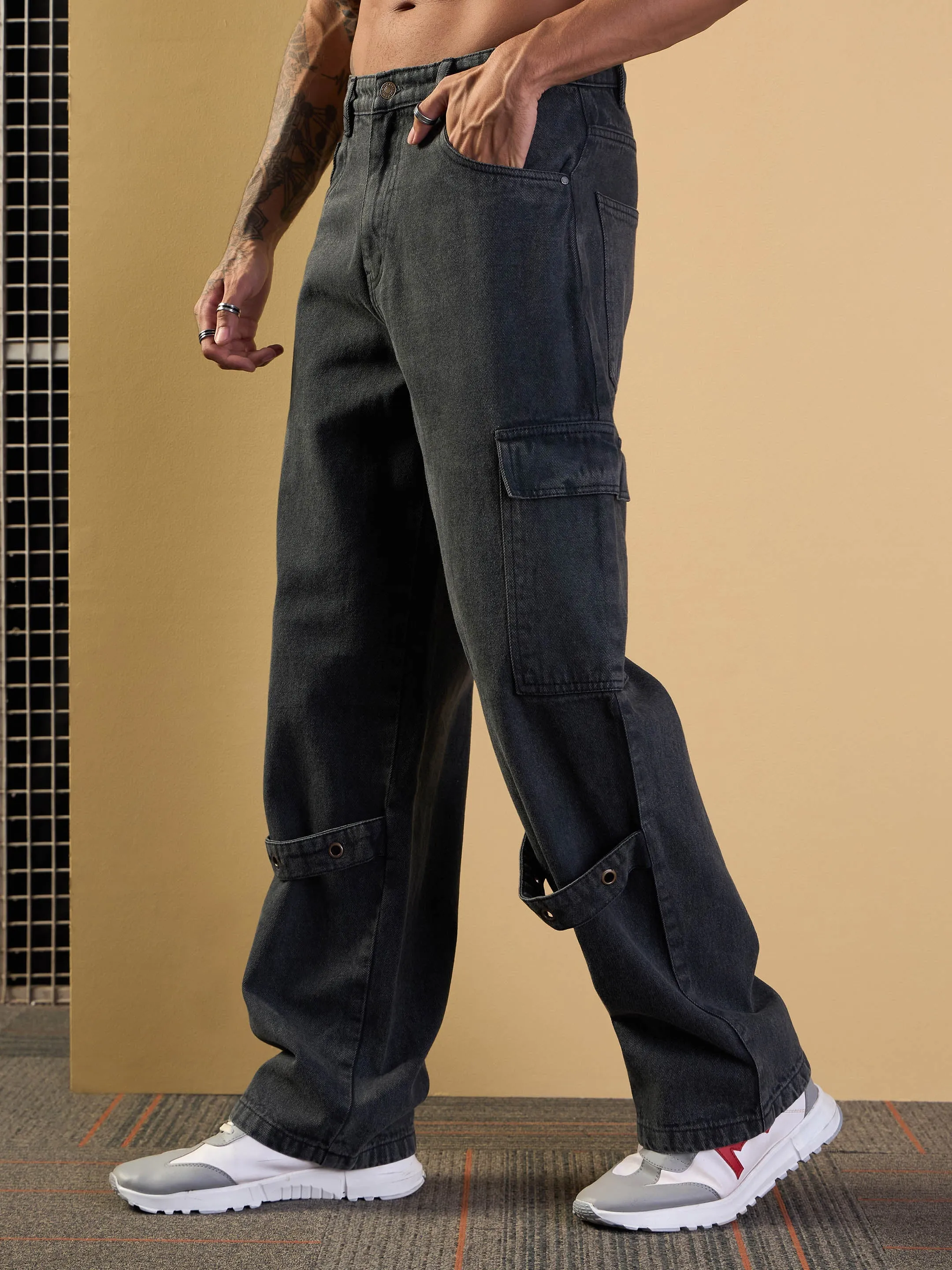 Men Grey Washed Baggy Cargo Jeans