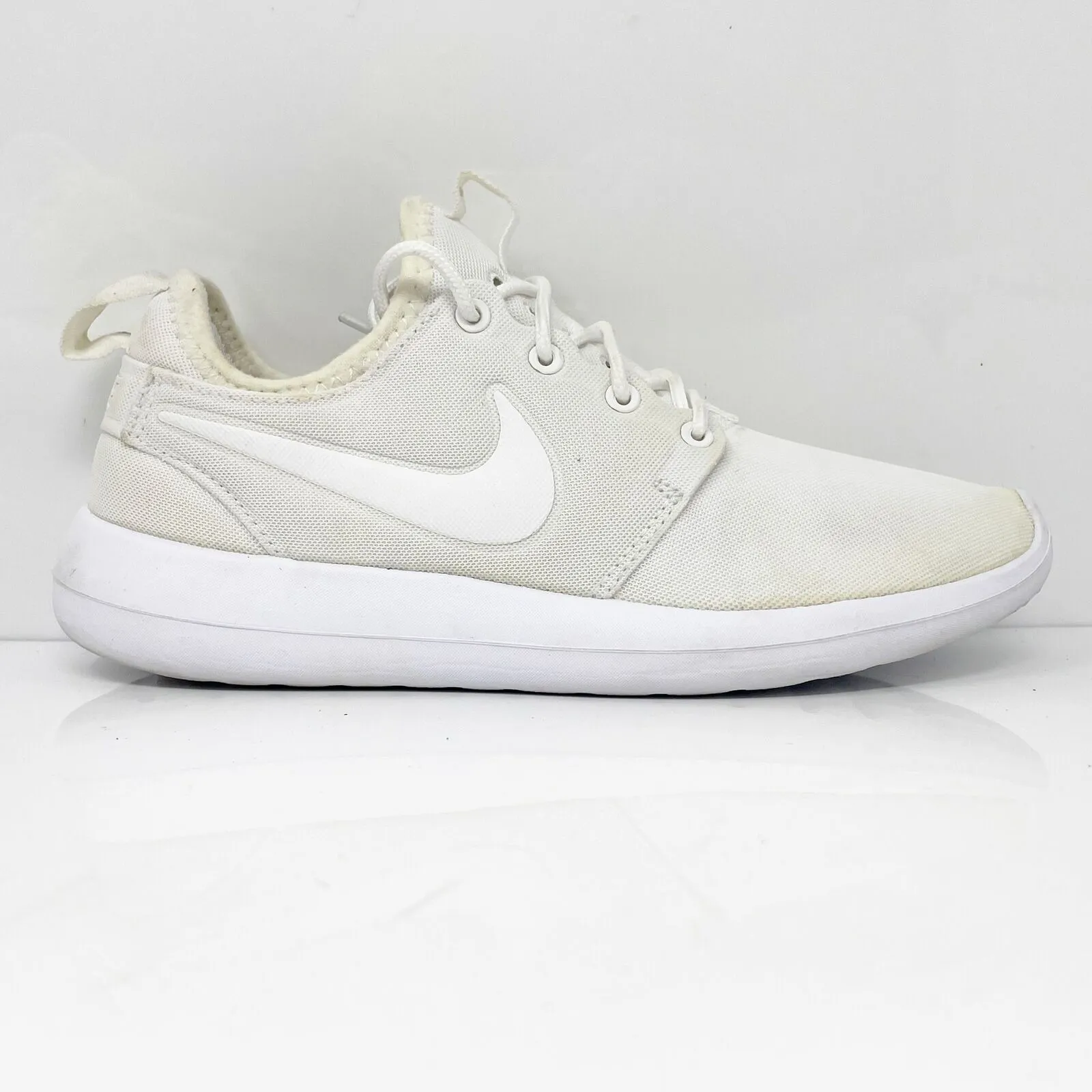 Nike Womens Roshe Two 844931-100 White Running Shoes Sneakers Size 5