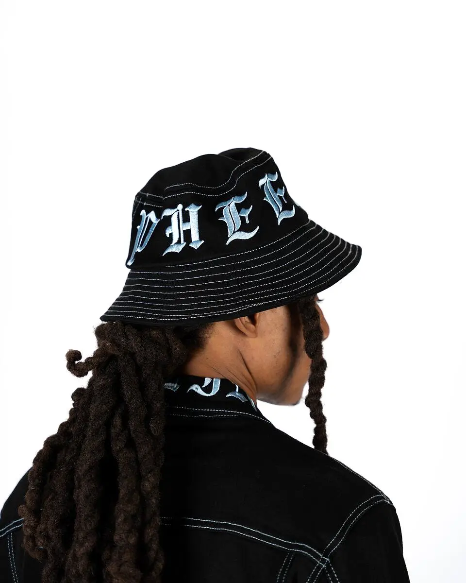 PHEELINGS DEFYING ODDS BUCKET HAT (JET BLACK/COLUMBIA BLUE)