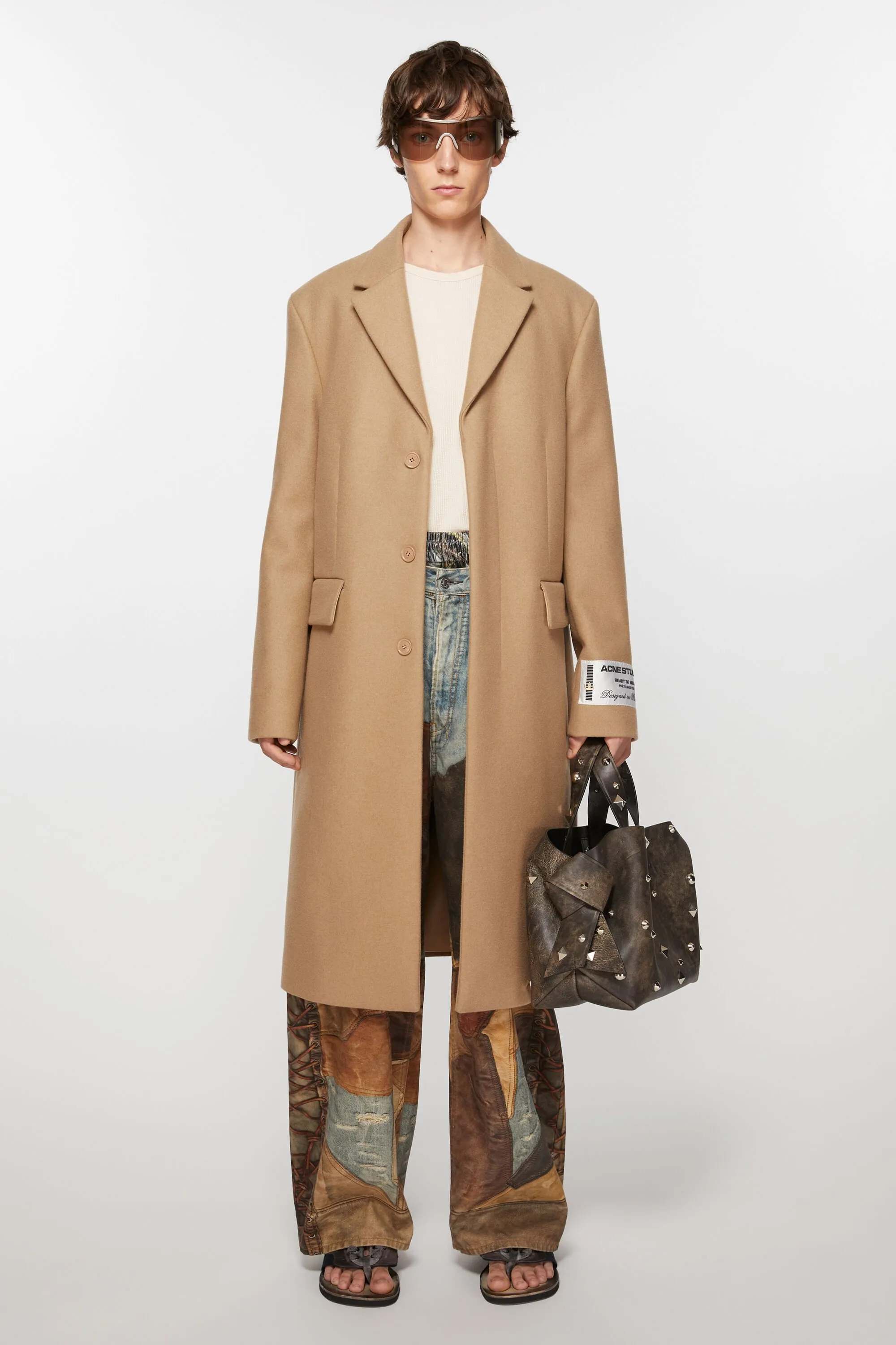 Single-breasted wool coat