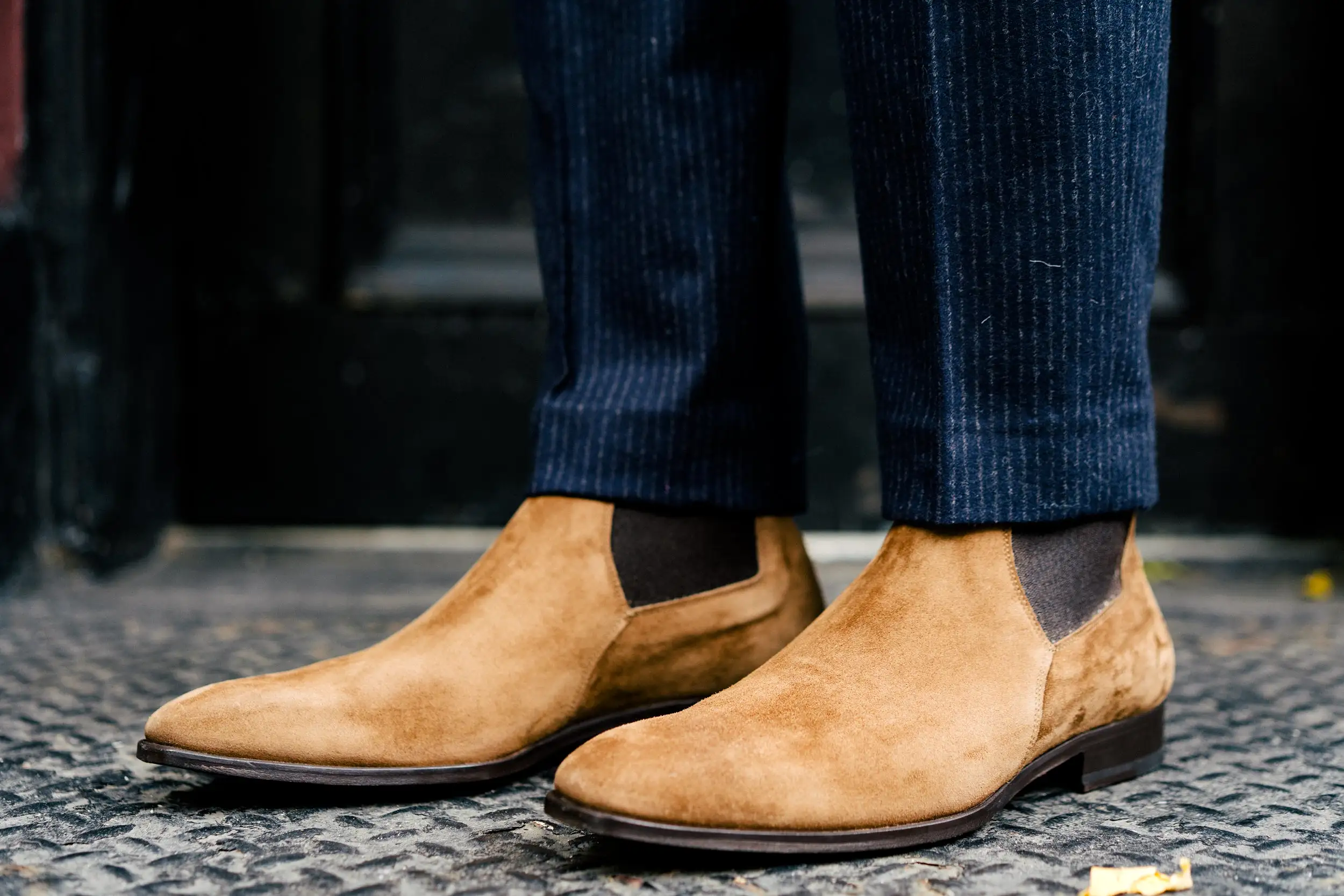 The Wayne Low-Cut Chelsea Boot - Martora Suede