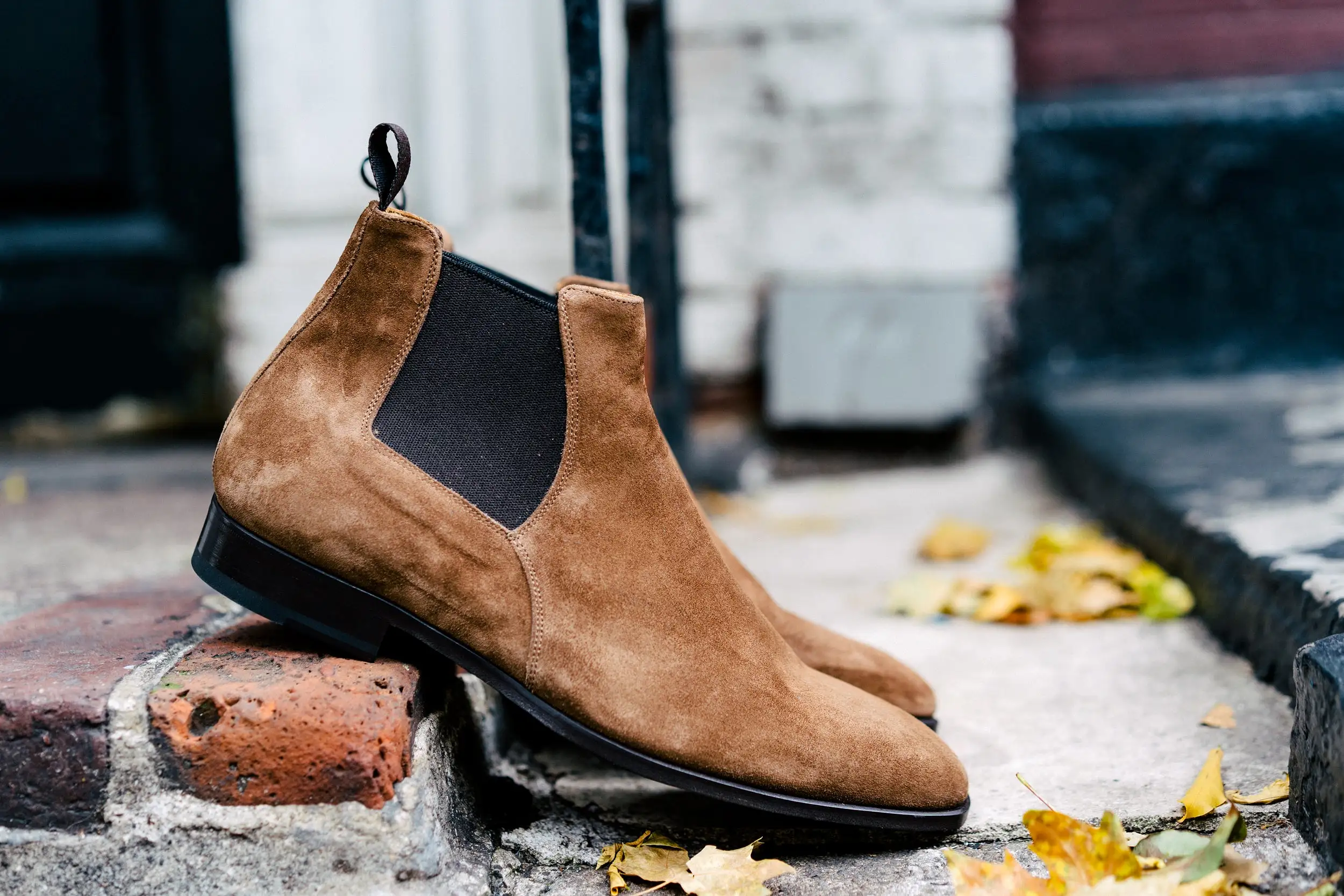 The Wayne Low-Cut Chelsea Boot - Martora Suede