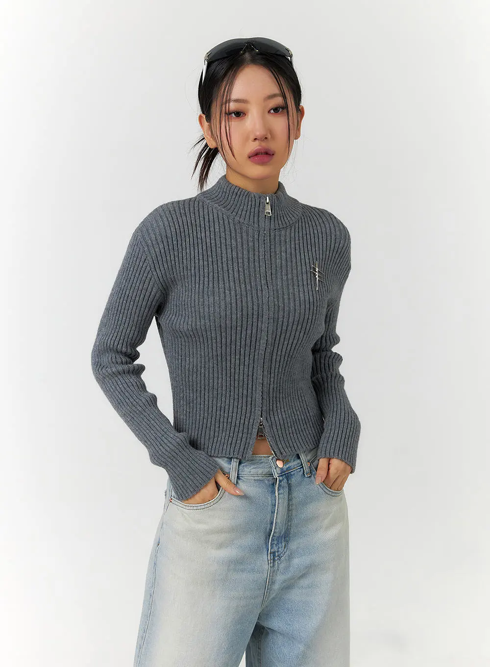 Turtle Neck Knit Zip Up Sweater CF405