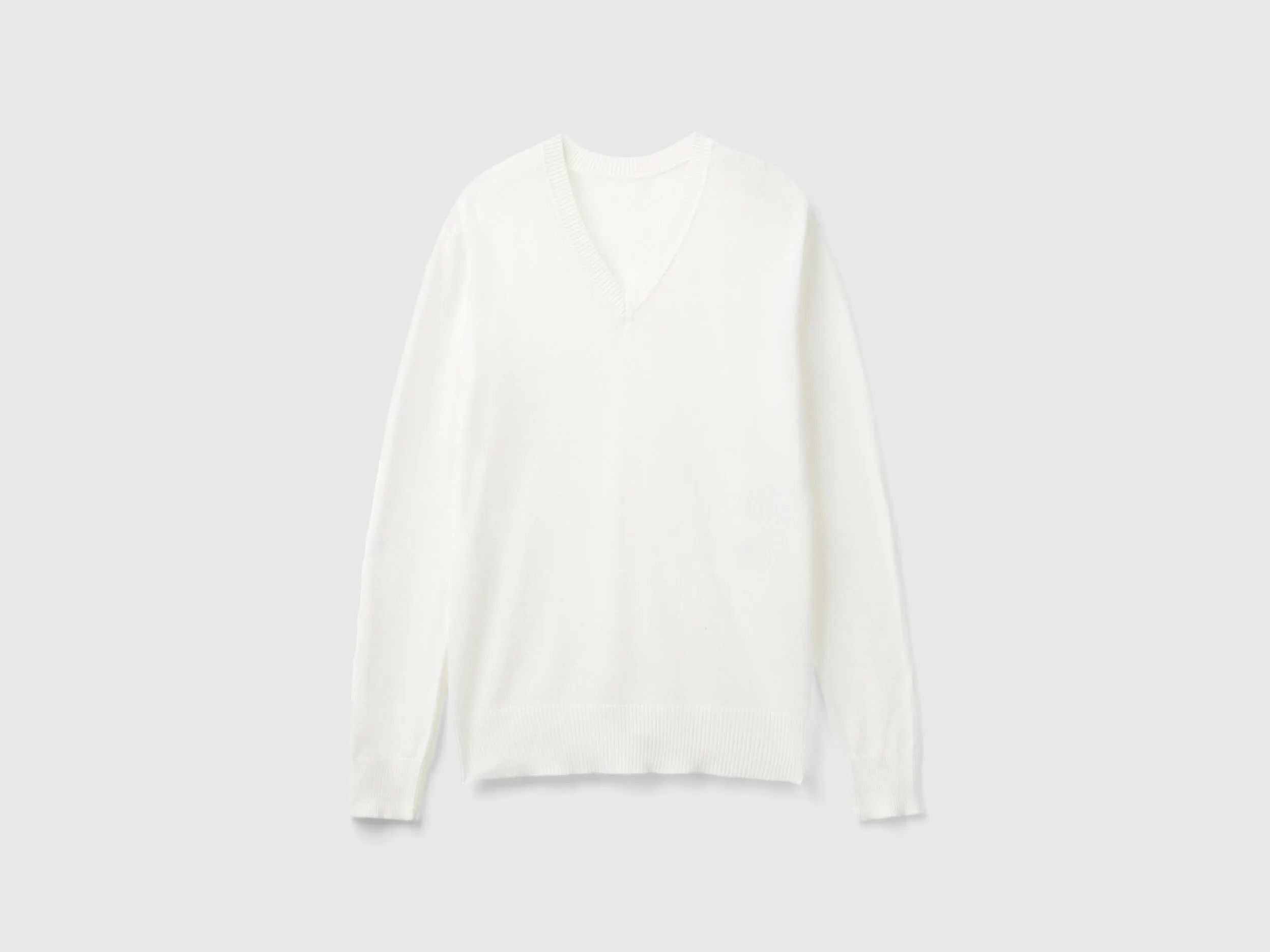 V-neck sweater in Modal® blend - Creamy White | Benetton